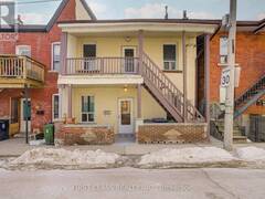 3 CLINTON PLACE Toronto Ontario, M6G 1J8