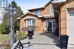 36 TOMMAR PLACE | Hamilton Ontario | Slide Image Three