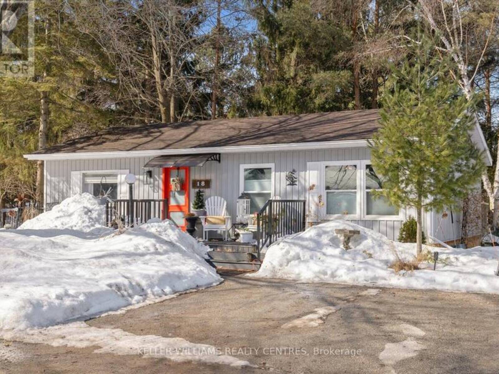 18 CHERRYWOOD LANE, Innisfil, Ontario L9S 1M6