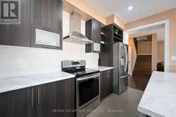 300 CRAFTER CRESCENT | Hamilton Ontario | Slide Image Nine