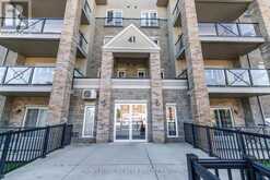 210 - 41 FERNDALE DRIVE S | Barrie Ontario | Slide Image Four