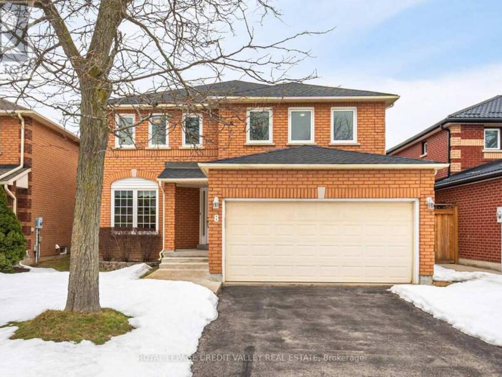 8 LIVINGSTON DRIVE, Caledon, Ontario L7C 1A7