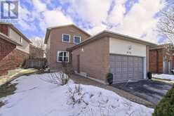 676 COLLEGE MANOR DRIVE | Newmarket Ontario | Slide Image One