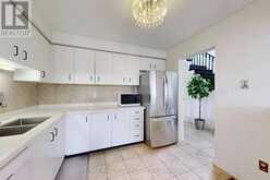 23 MCKINNON COURT | Newmarket Ontario | Slide Image Nine