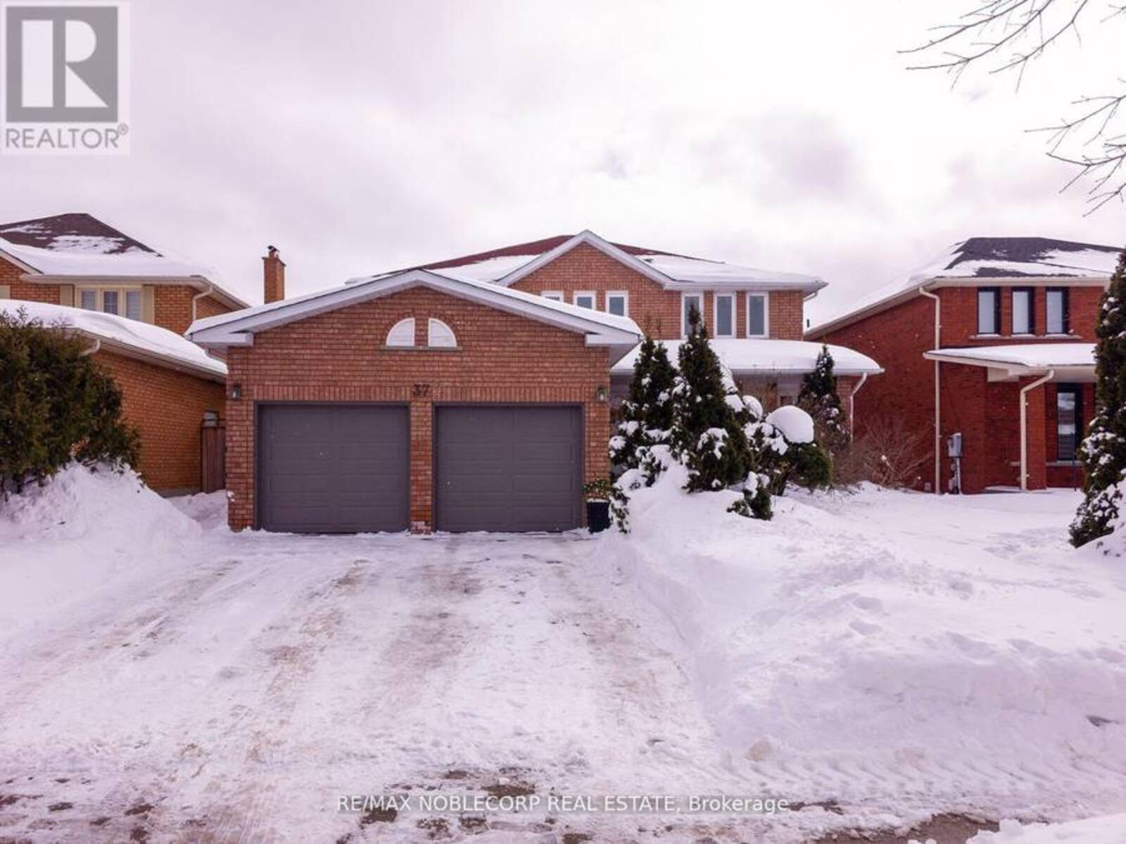 37 FATHER ERMANNO CRESCENT, Vaughan, Ontario L4L 7L6