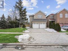 1032 BLUEHERON BOULEVARD Mississauga Ontario, L5V 2J8