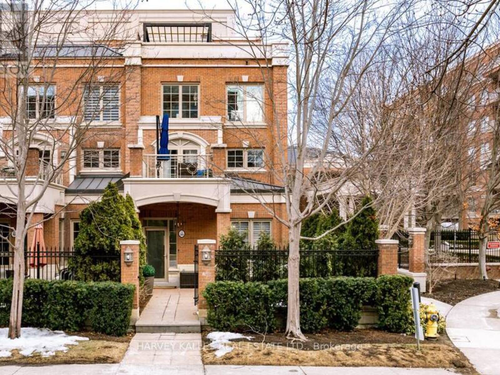 TH10 - 21 BURKEBROOK PLACE, Toronto, Ontario M4G 0A1