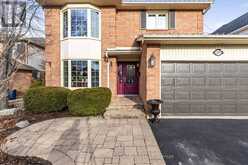 2079 HUNTERS WOOD DRIVE | Burlington Ontario | Slide Image Twelve