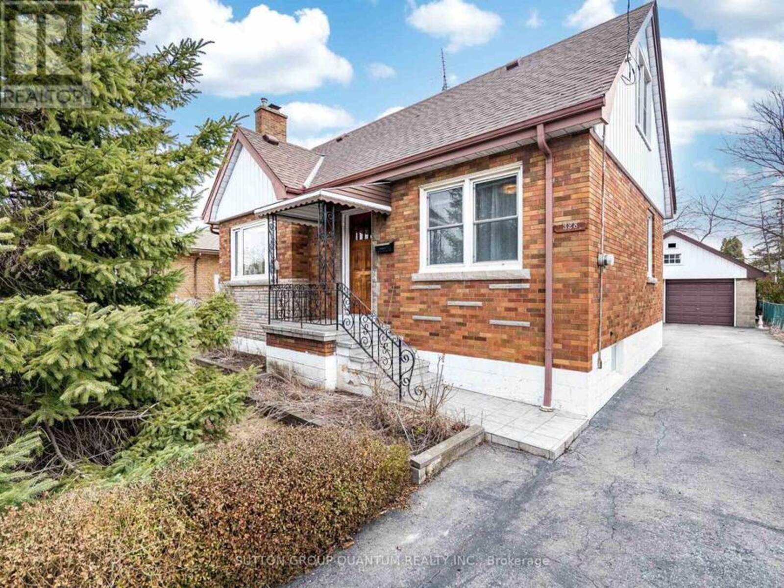 328 WAVERLY STREET, Hamilton, Ontario L8H 6P9