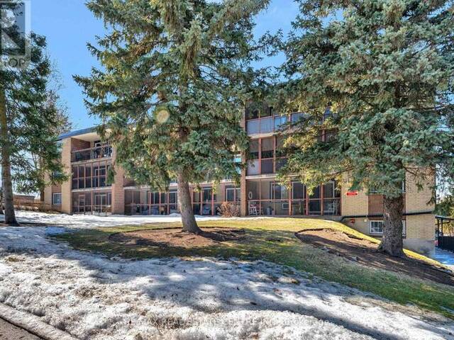 405 - 944 CALEDONIAN VIEW Cambridge Ontario, N3H 1A5 - 2 Bedrooms Condo For Sale