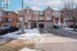 51 DECKER HOLLOW CIRCLE | Brampton Ontario | Slide Image Two