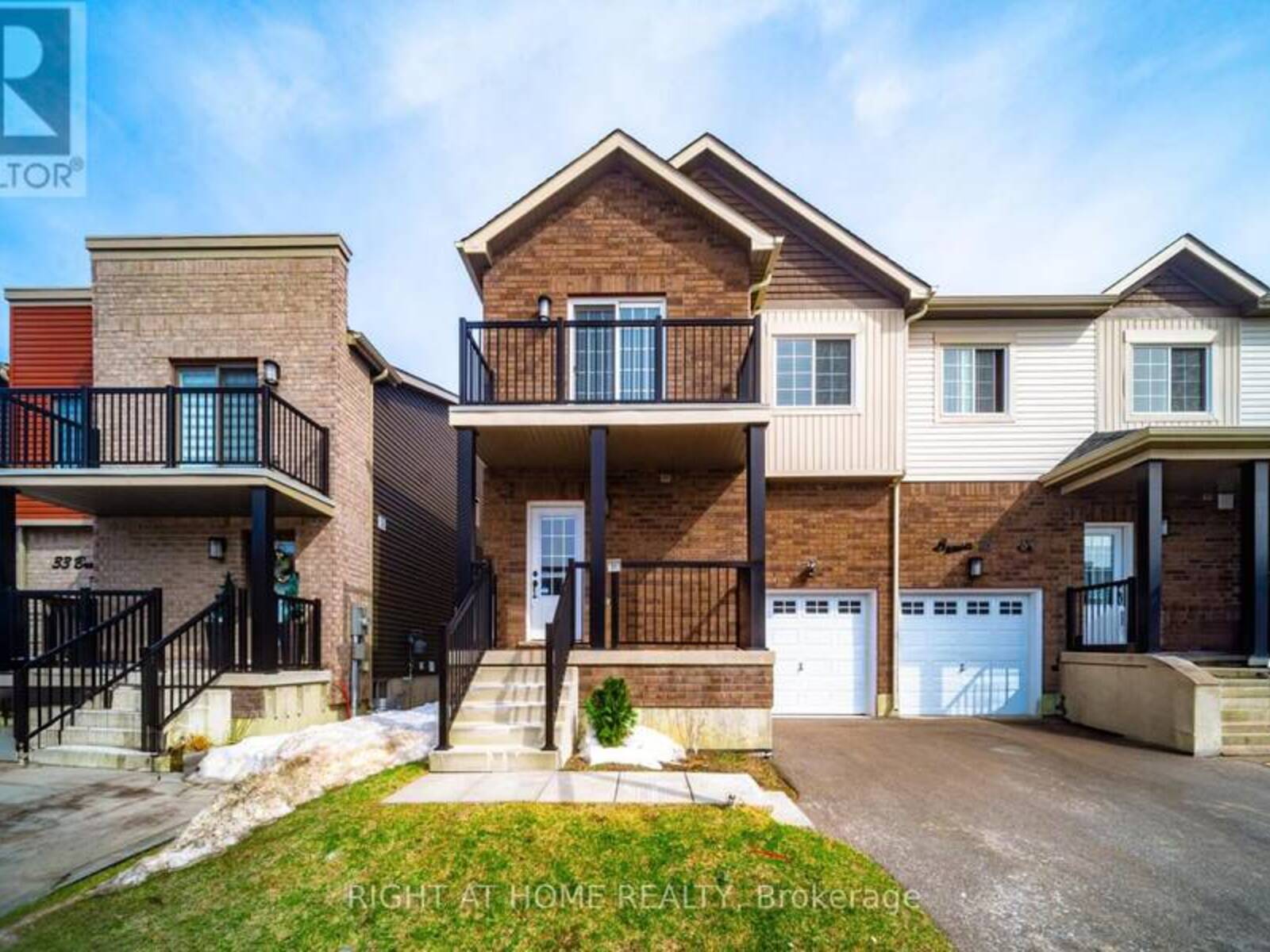 31 BROWN BEAR STREET, Barrie, Ontario L9J 0H7