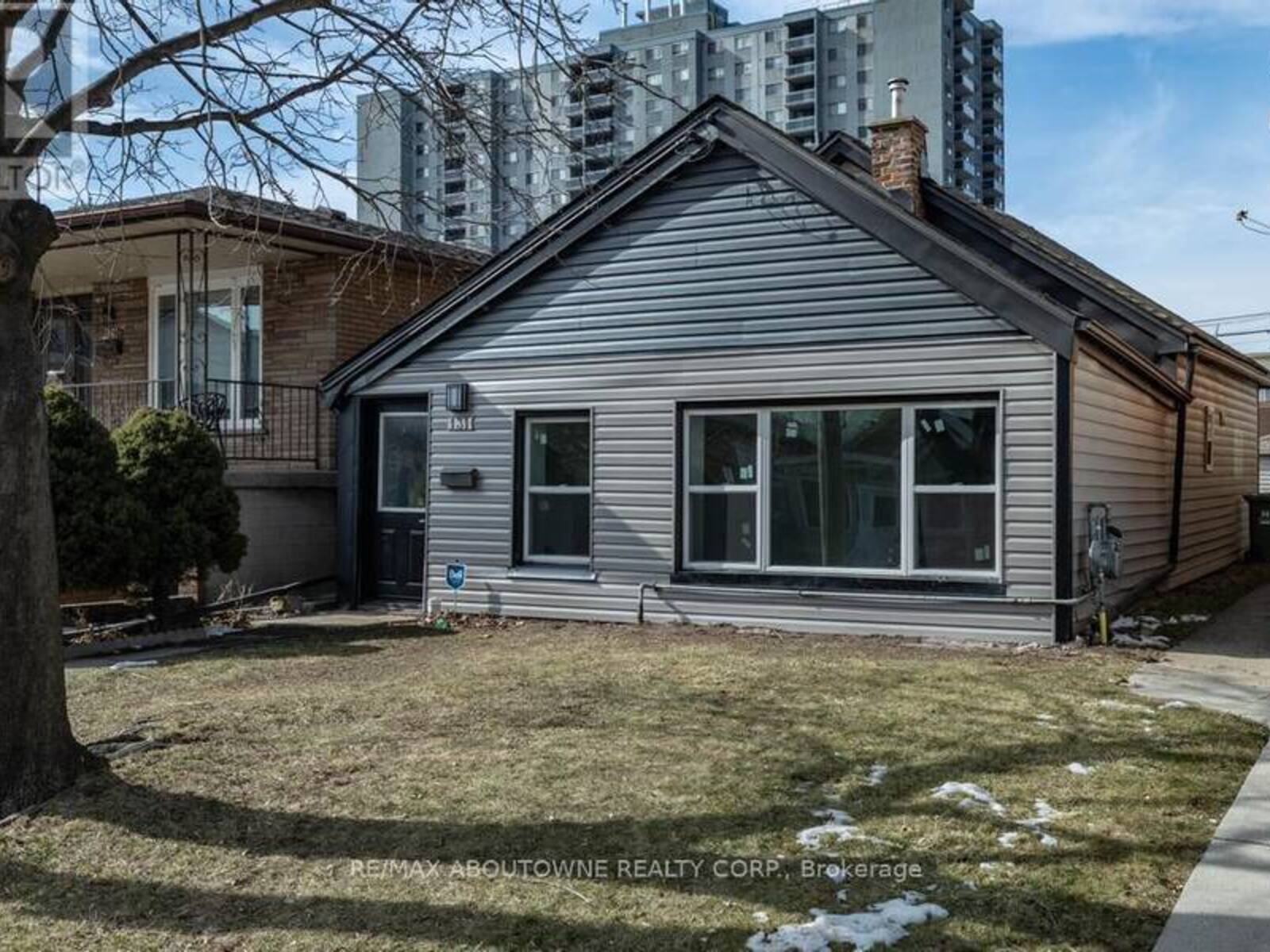 131 WEST AVENUE N, Hamilton, Ontario L8L 5C4