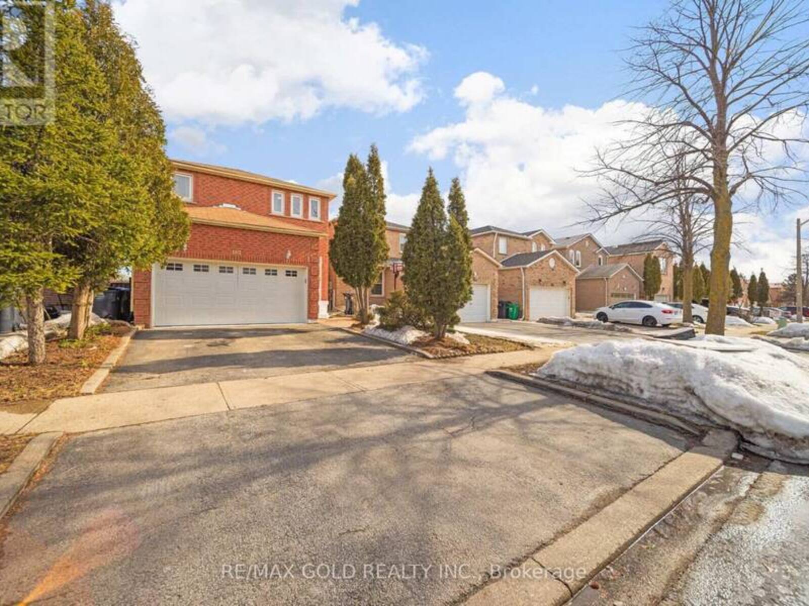 167 ECCLESTONE DRIVE, Brampton, Ontario L6X 3R1