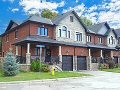 17 CHARMUSE LANE East Gwillimbury Ontario, L9N 1A0