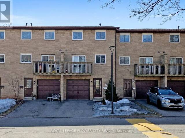 43 - 1155 PARAMOUNT DRIVE Hamilton Ontario, L8J 2N2 - 3 Bedrooms Condo For Sale