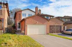 37 CROXLEY GREEN DRIVE E | Markham Ontario | Slide Image Two