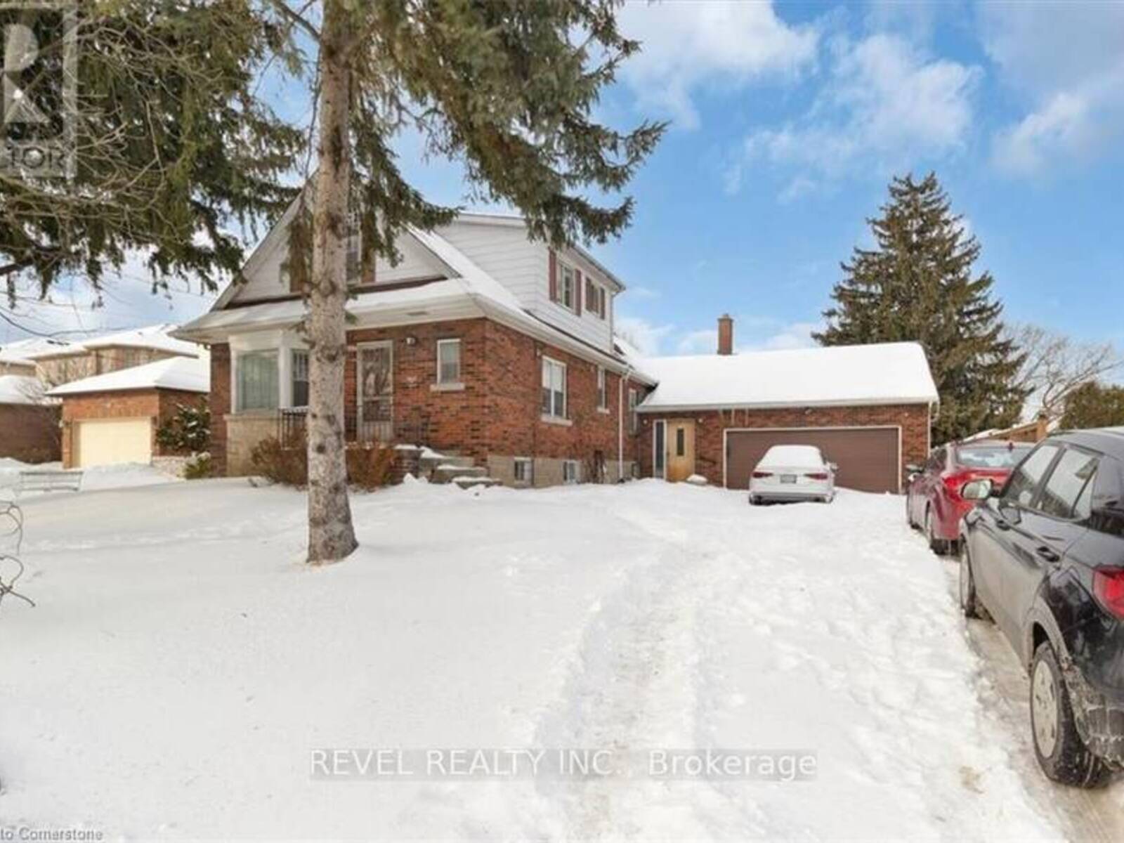 171 STONE CHURCH ROAD E, Hamilton, Ontario L9B 1A8