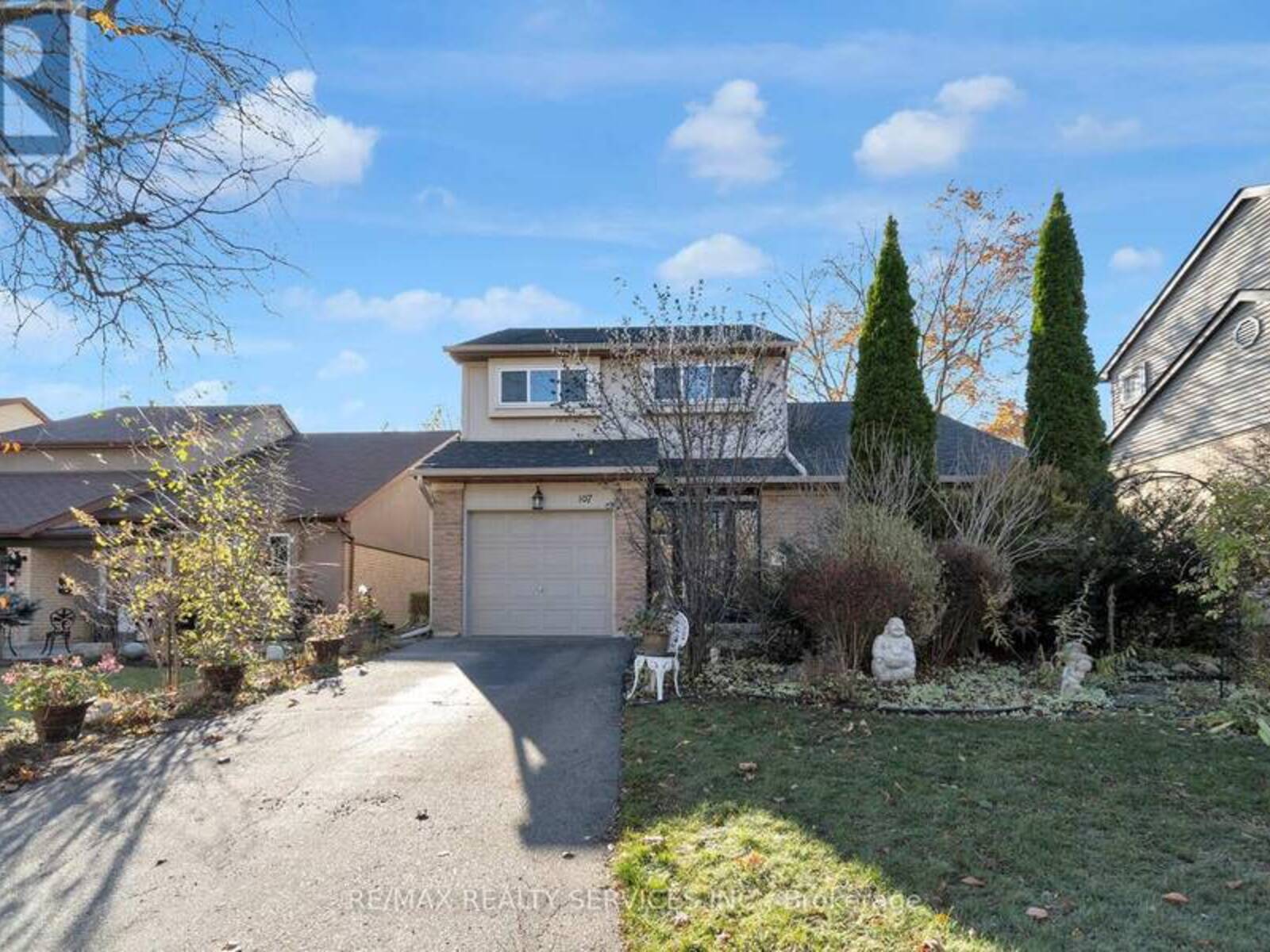 107 ROYAL PALM DRIVE, Brampton, Ontario L6Z 1P4