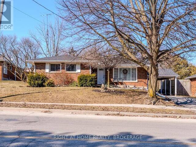 95 SILVER STREET Paris Ontario, N3L 1T8 - 4 Bedrooms Home For Sale