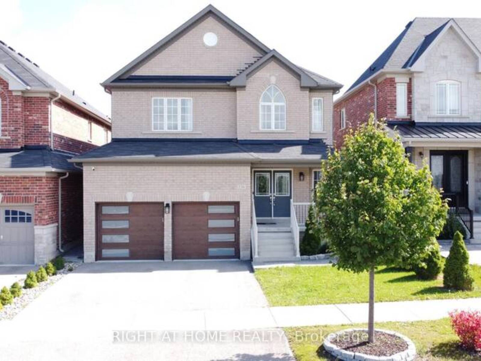 136 NOBLE DRIVE, Bradford West Gwillimbury, Ontario L3Z 2A5