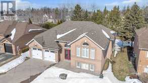 8 BRIARWOOD PLACE | Wasaga Beach Ontario | Slide Image Two