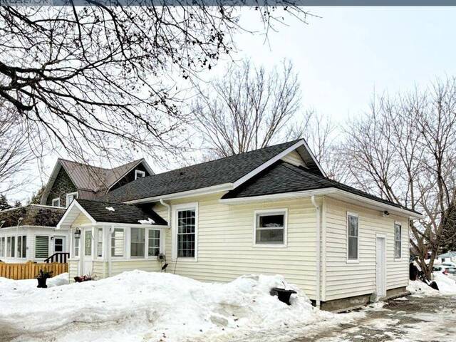 366 MAIN STREET Brock Ontario, L0K 1A0 - 3 Bedrooms Home For Sale