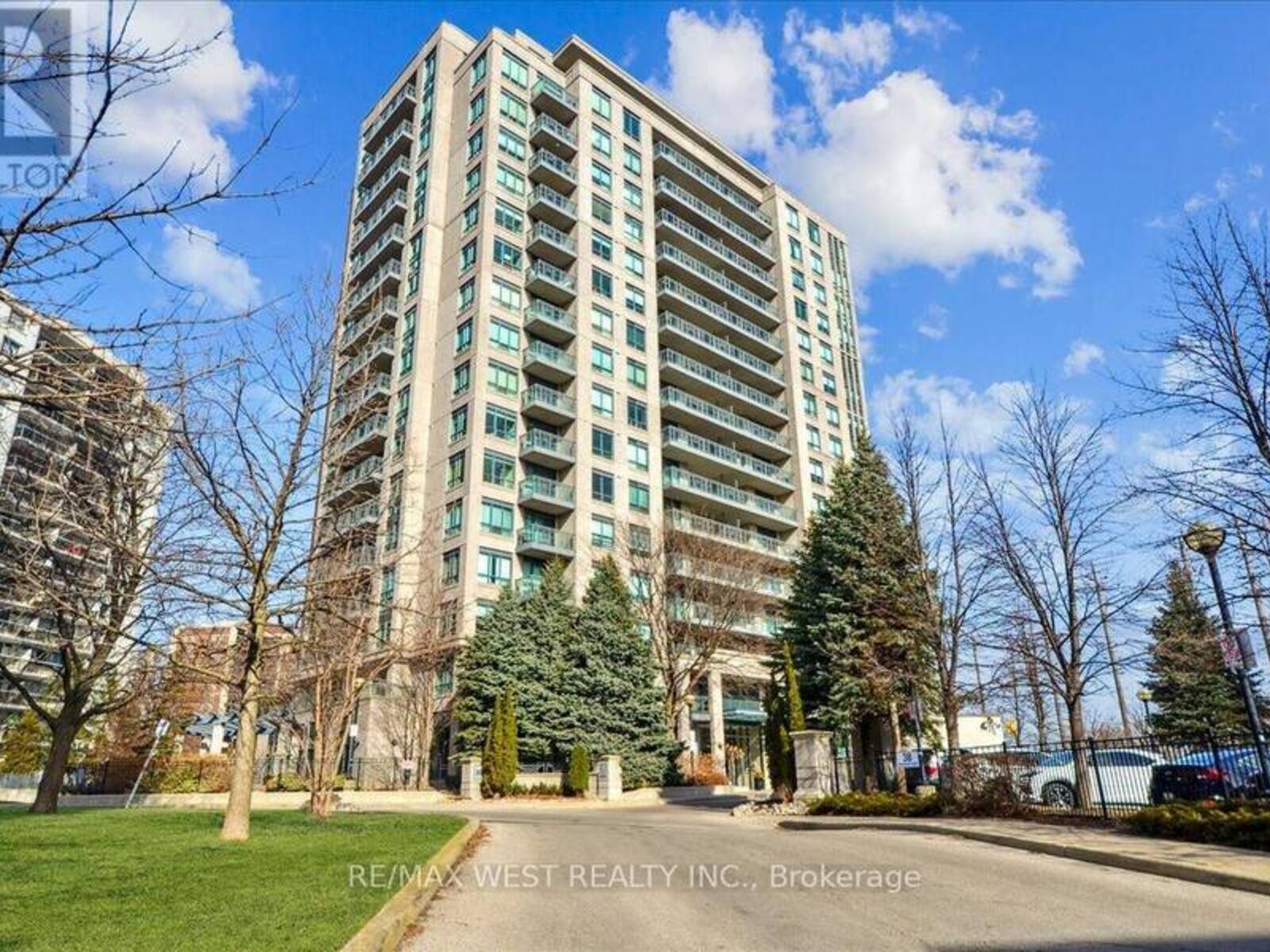 1207 - 38 FONTENAY COURT, Toronto, Ontario M9A 5H5