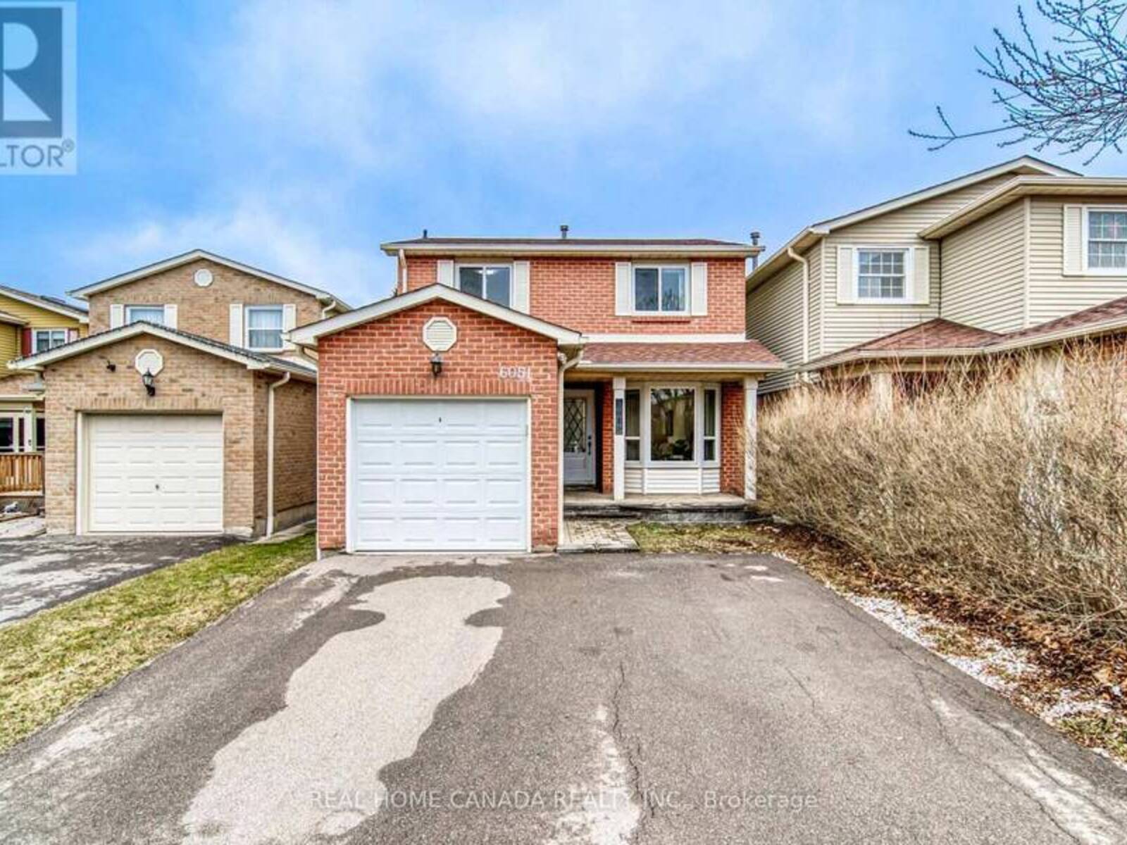 6051 FULLERTON CRESCENT, Mississauga, Ontario L5N 3A3