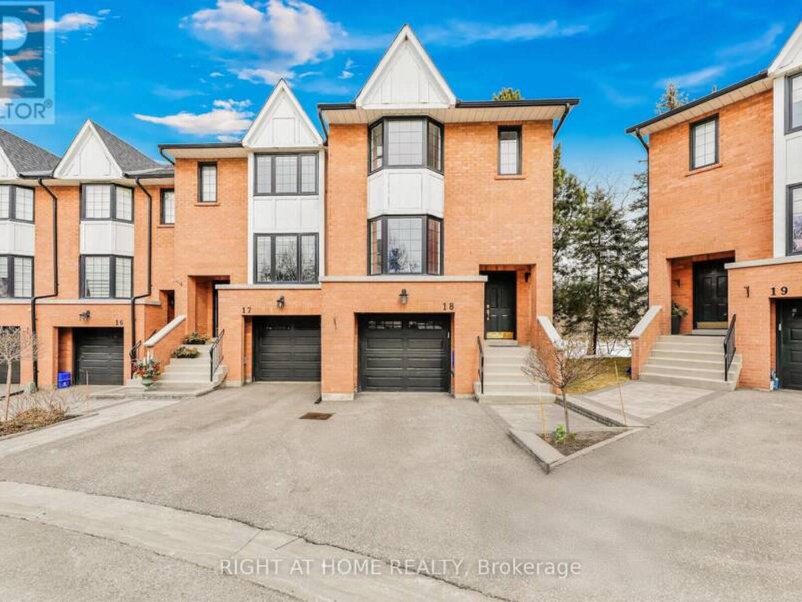 18 - 8050 ISLINGTON AVENUE, Vaughan, Ontario L4L 1W5