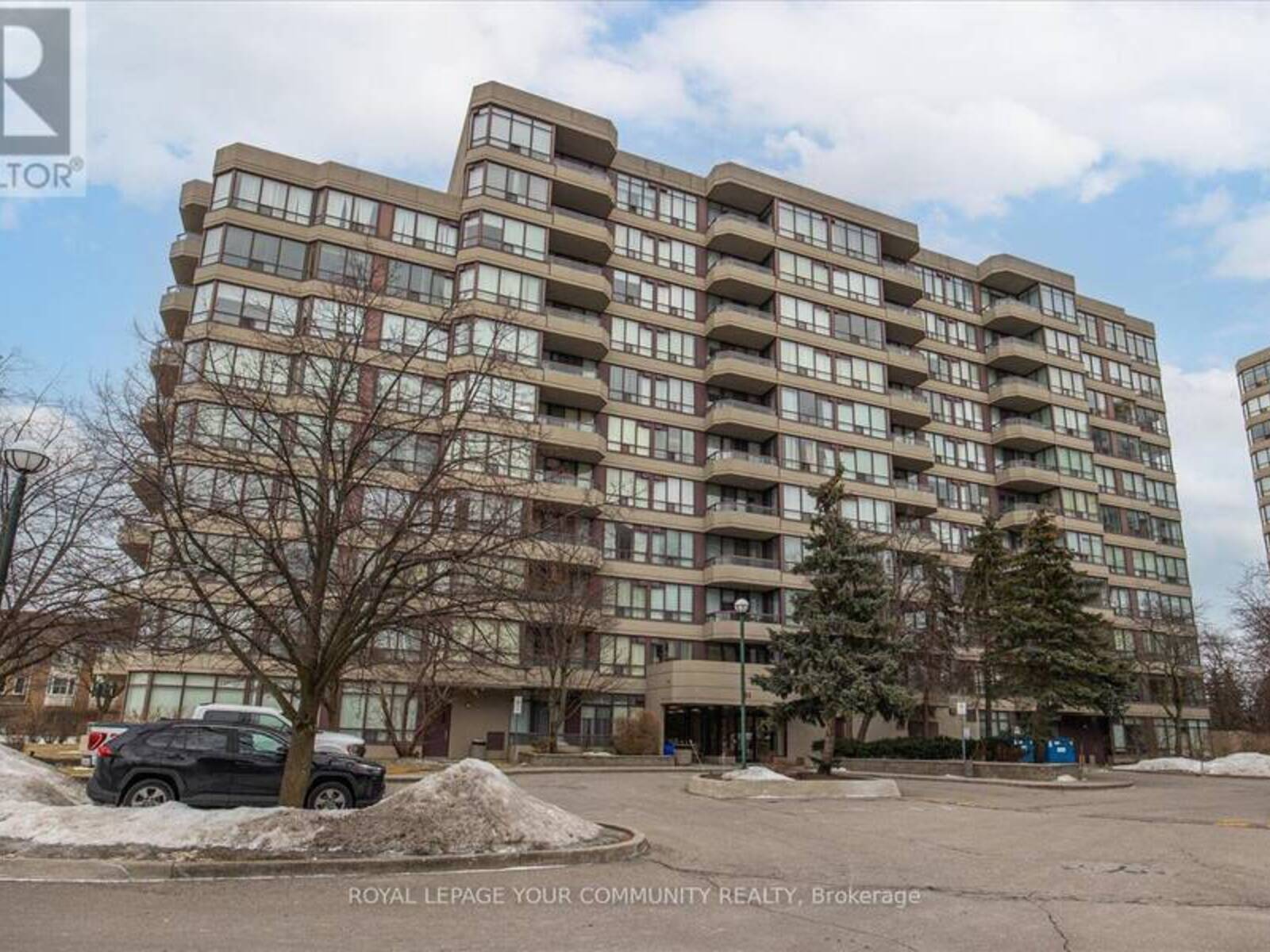 911 - 81 TOWNSGATE DRIVE, Vaughan, Ontario L4J 8E6