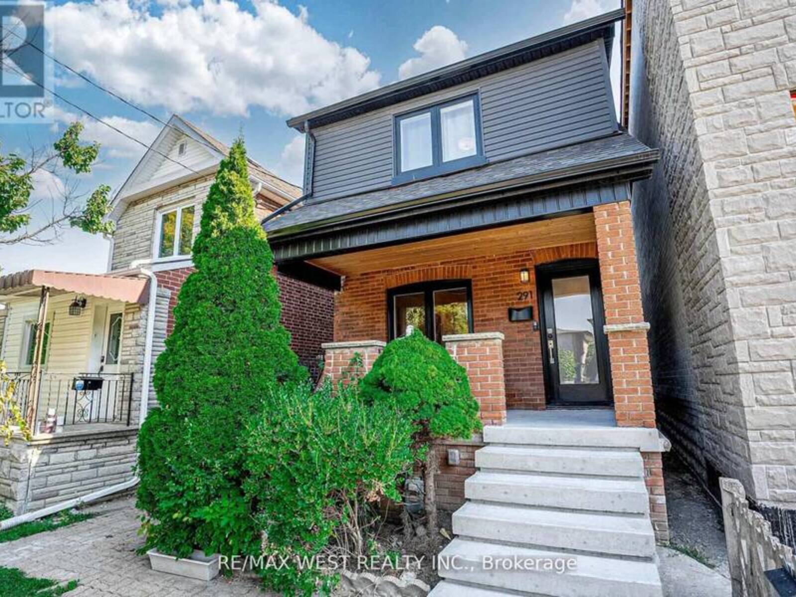 291 MCROBERTS AVENUE, Toronto, Ontario M6E 4P3