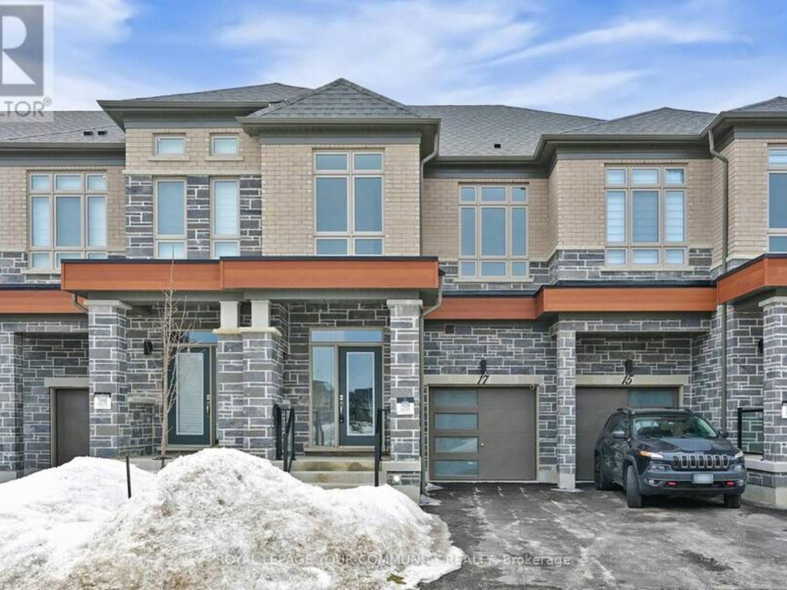 17 SCHMELTZER CRESCENT, Richmond Hill, Ontario L4E 1K4