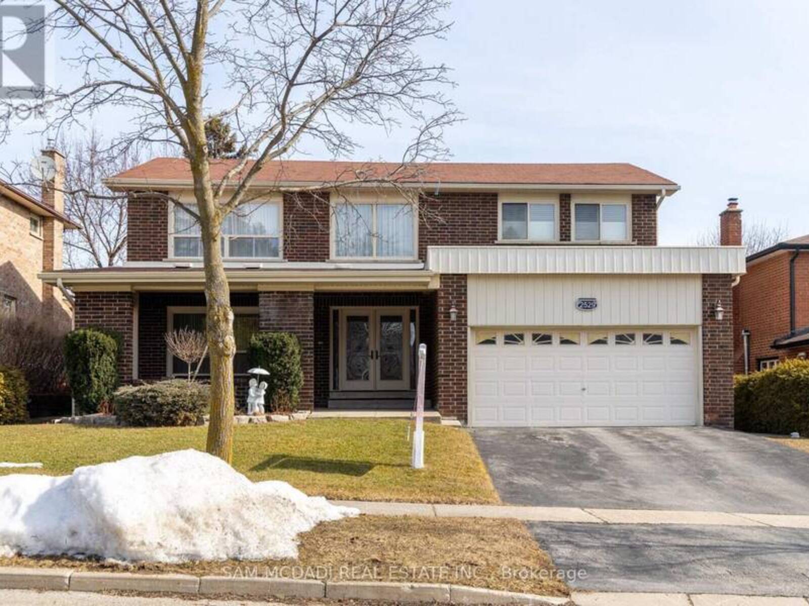 2529 CLAYMORE CRESCENT, Mississauga, Ontario L5C 3A2