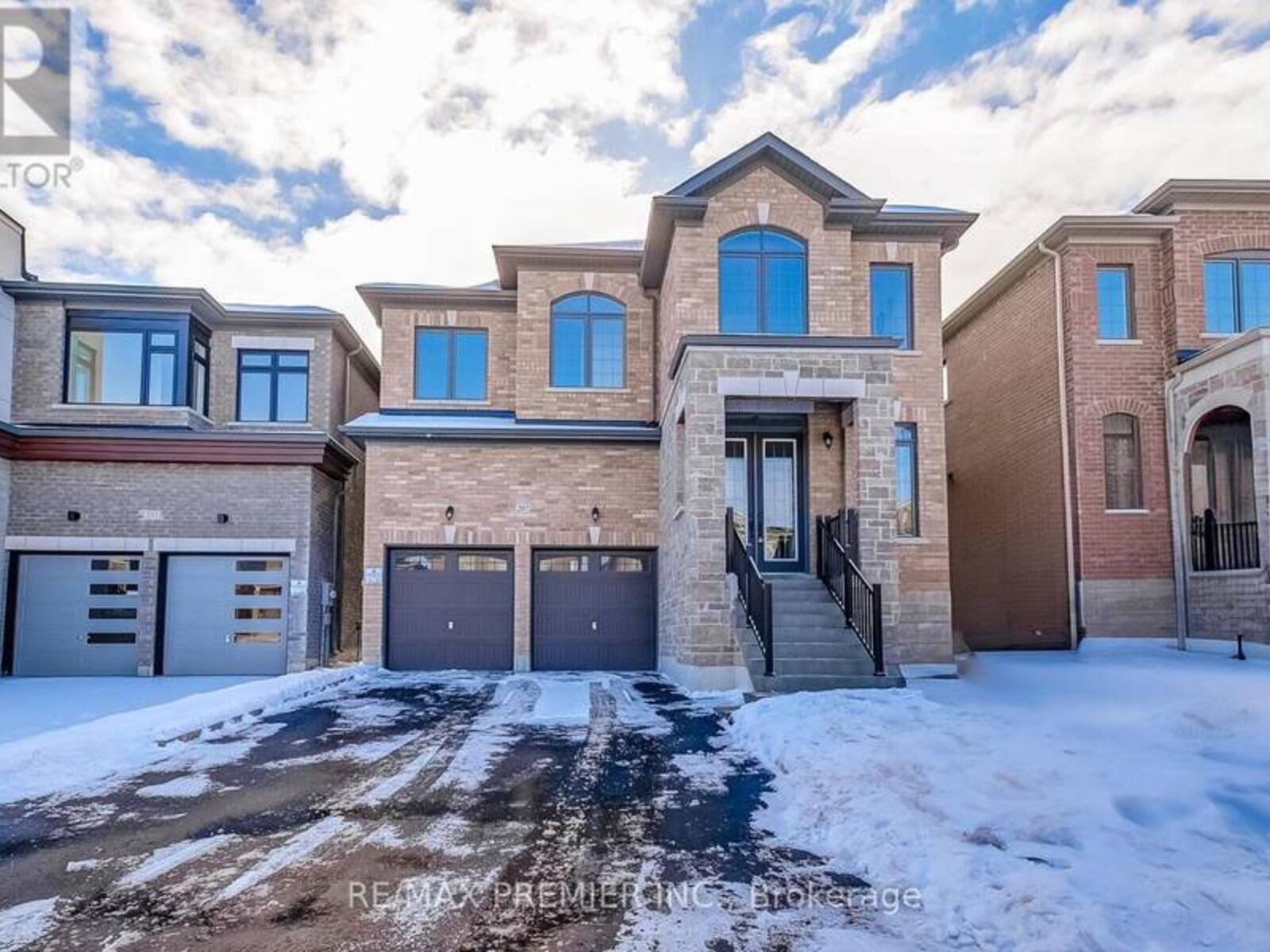 207 FALLHARVEST WAY, Whitchurch-Stouffville, Ontario L4A 5C2