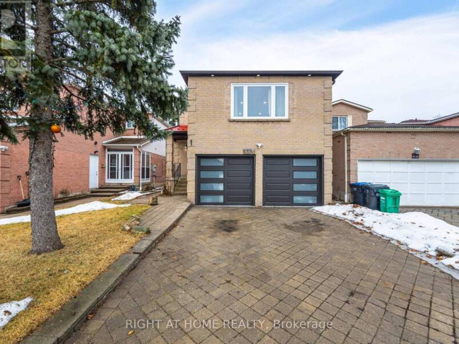 4354 WATERFORD CRESCENT, Mississauga, Ontario L5R 2B2