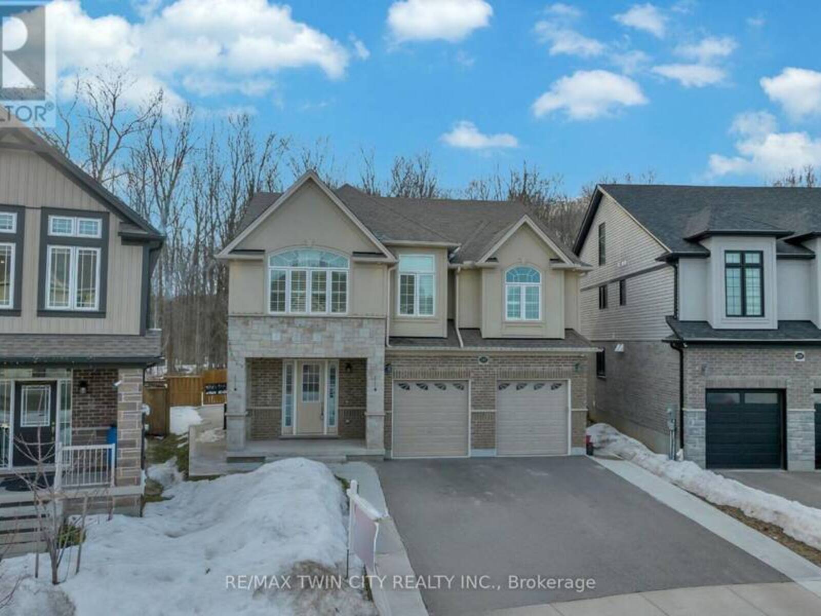 285 SEDGEWOOD STREET, Kitchener, Ontario N2P 0G6