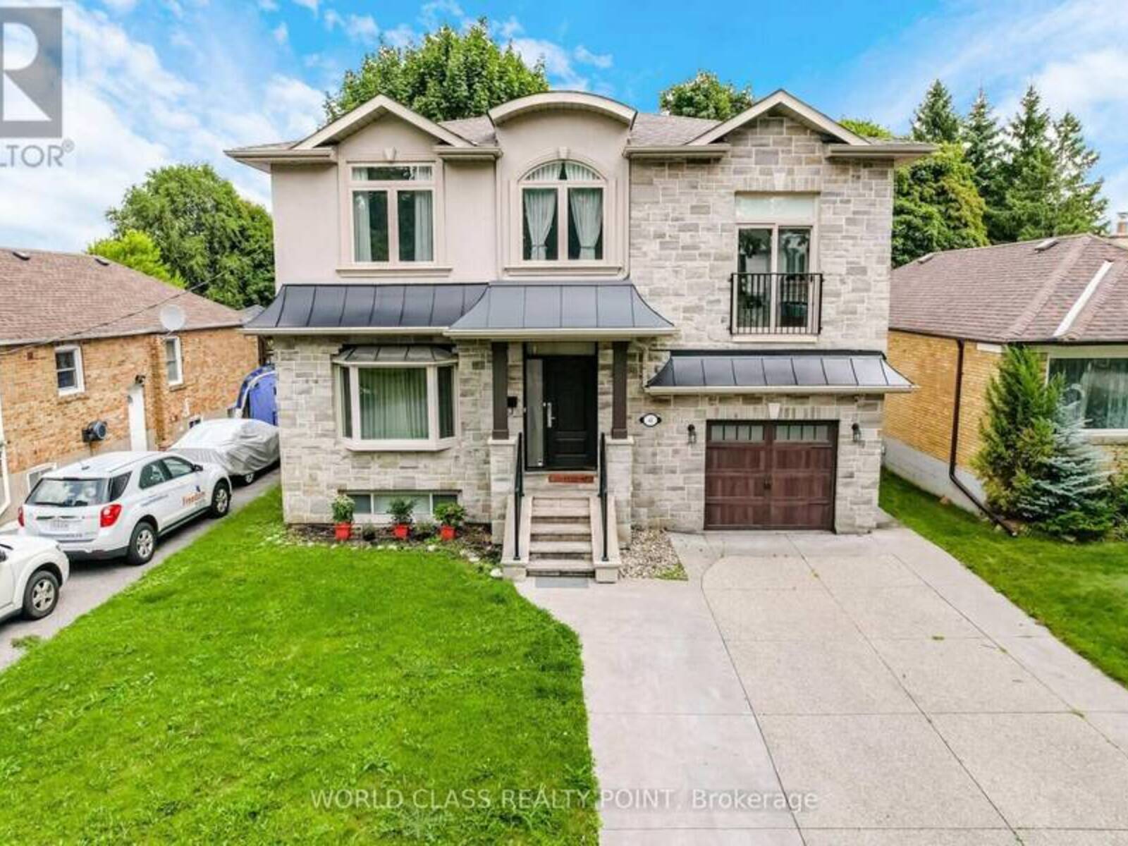 41 HOWARTH AVENUE, Toronto, Ontario M1R 1H3