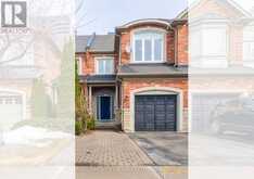 7 KINGSBRIDGE CIRCLE | Vaughan Ontario | Slide Image One