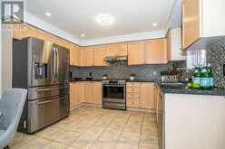 21 NOBBS DRIVE | Ajax Ontario | Slide Image Nine