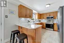 2060 HUNTERS WOOD DRIVE | Burlington Ontario | Slide Image Nine