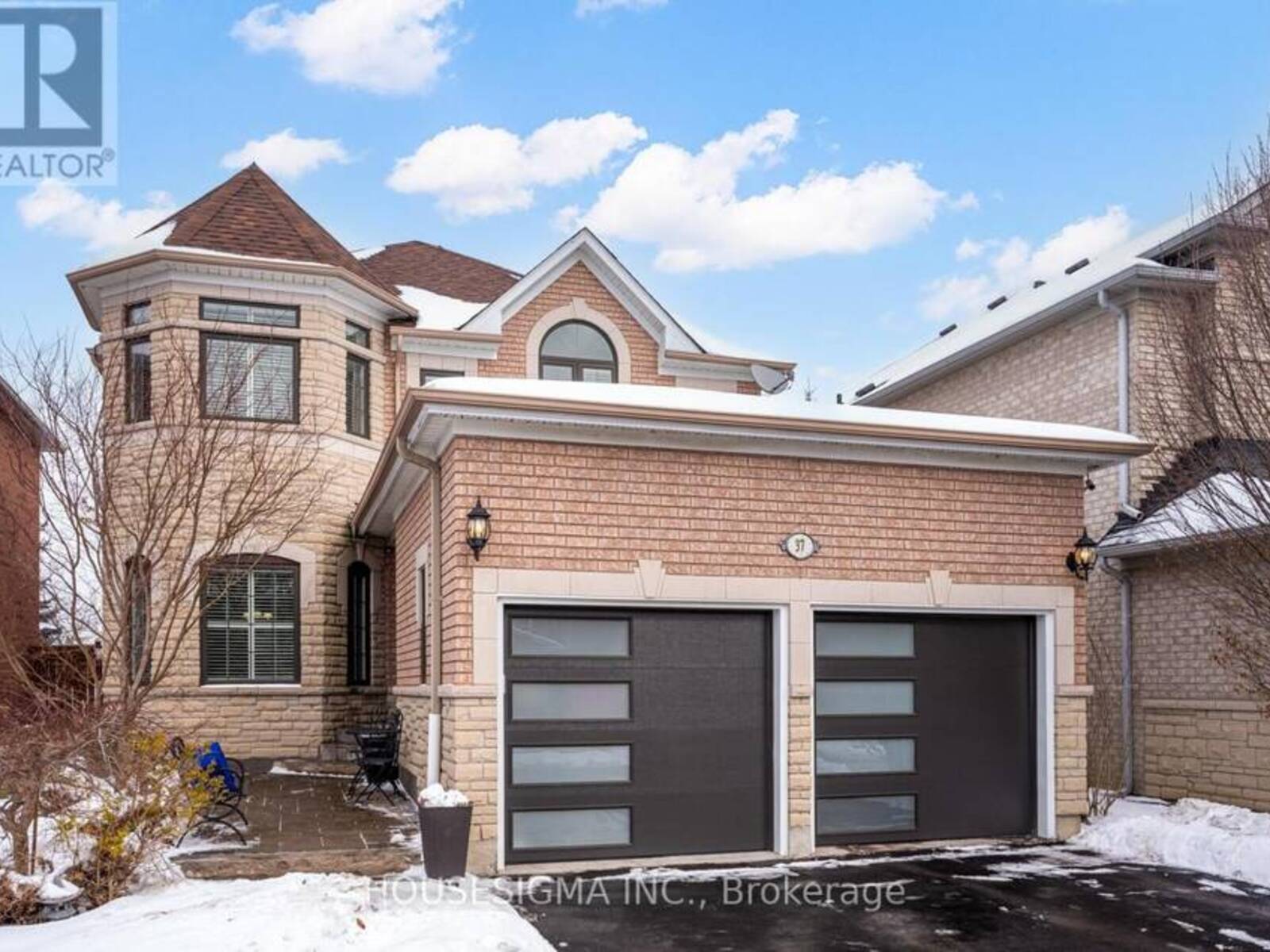 37 KETTLE COURT, Vaughan, Ontario L6A 2M2