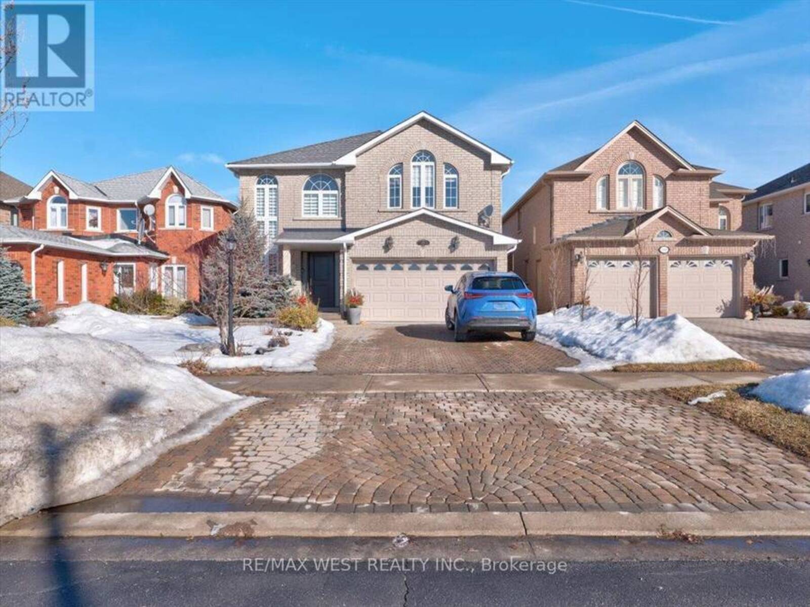 155 VILLANDRY CRESCENT, Vaughan, Ontario L6A 2P8