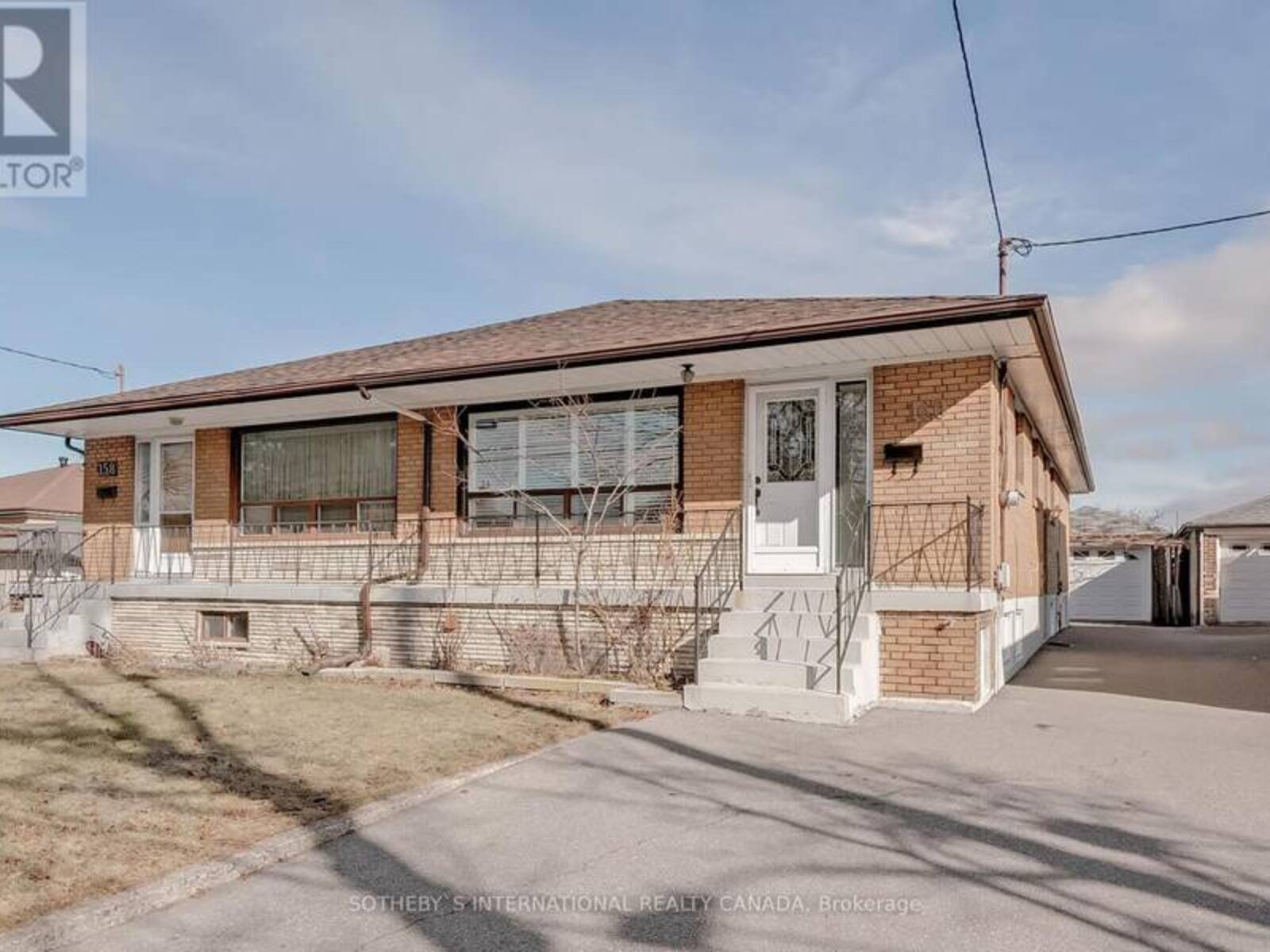 160 SPENVALLEY DRIVE, Toronto, Ontario M3L 1Z7