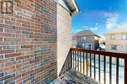 15 - 895 CARIBOU VALLEY CIRCLE | Newmarket Ontario | Slide Image Sixteen