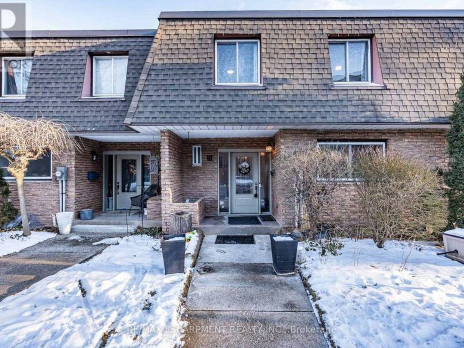 5 - 684 DYNES ROAD, Burlington, Ontario L7N 2V6