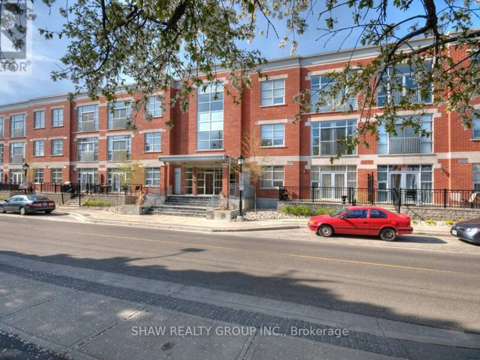 106 - 165 DUKE STREET, Kitchener, Ontario N2H 6T8