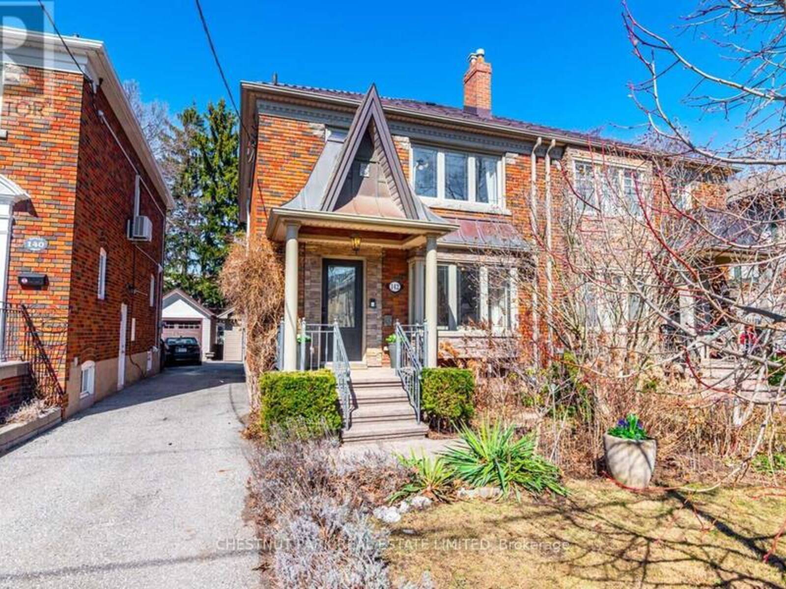 142 DONLEA DRIVE, Toronto, Ontario M4G 2M8