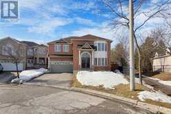 124 HOLLY DRIVE | Richmond Hill Ontario | Slide Image Two