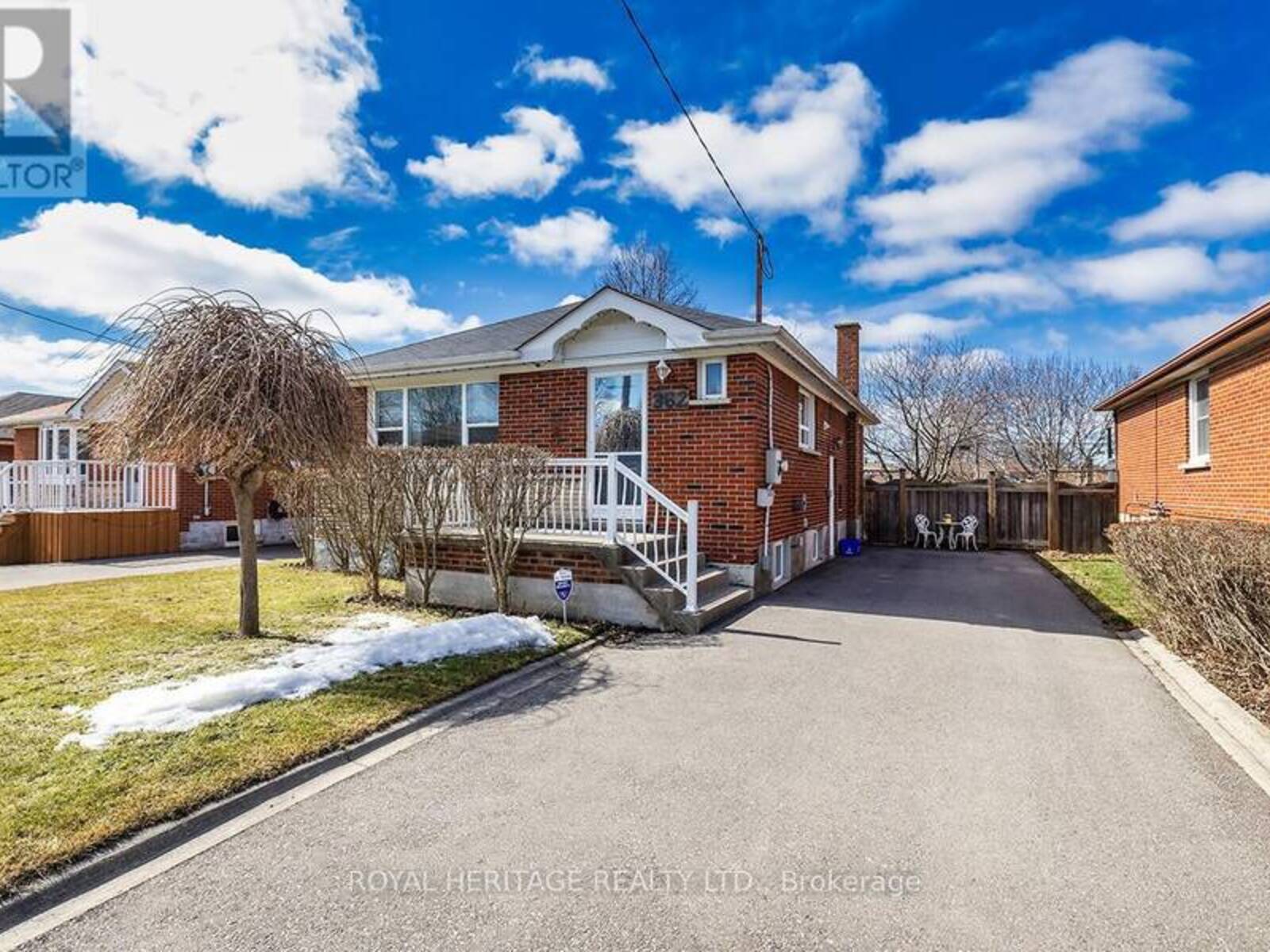 362 BALDWIN STREET, Oshawa, Ontario L1H 6H6